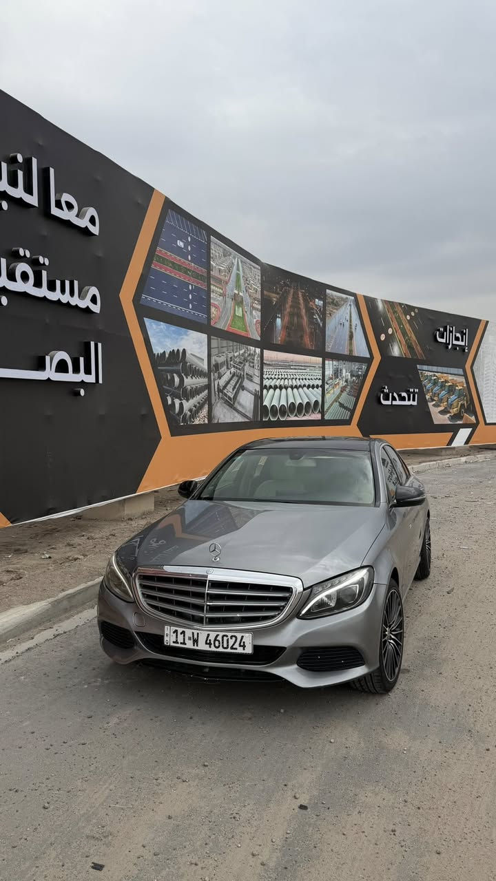 السلام عليكم مرسيدس بنز موديل 2015سياره كفاله من الضربه بيها قطع كلير فقط
محرك كير كله خير من الله سياره حلوه ومناسبه للجناي سنويه وهزه جديده بسمي السياره ويل جديد هسه شديته ب 10اورق 
سعرها قفل 165من الاخير ***********مكاني بصره بالقبله

