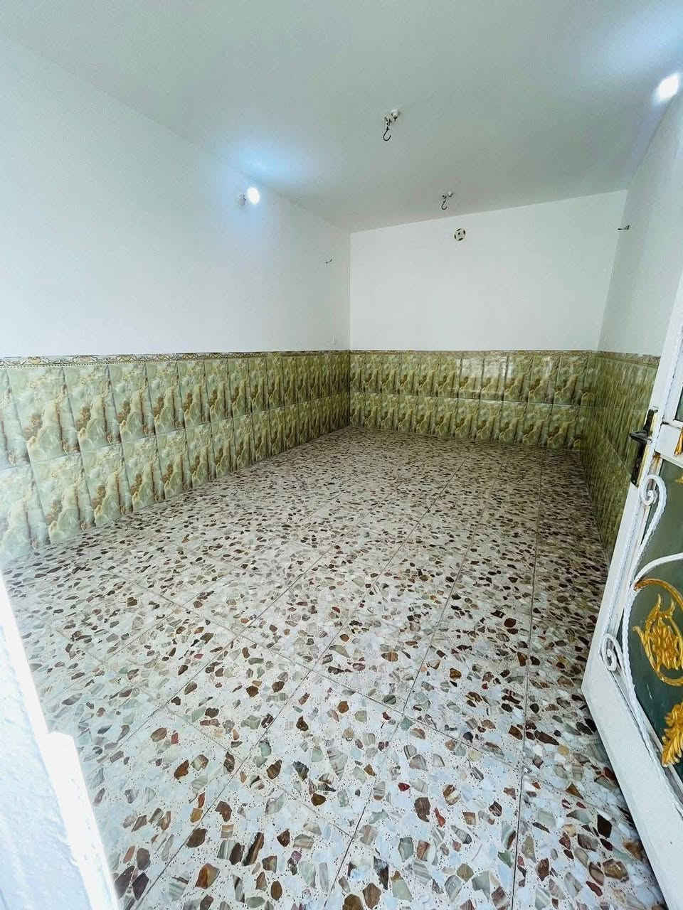 يالله بيت للبيع طابو صرف نجف حي ميسان (***********)

المساحه. 100. متر. قطاع. 24.    السعر.  88   مليون وبي مجال
             غرفة.  صاله.  مطبخ.  استقبال 

           صحيات    داخليه.   وخارجية 
""""""""""""""""""""""""""""""""""""""""""""""""""""
                مكتب ابو حوراء الحسناوي للعقار 

    بيع.   شراء.     ايجار.  رهان

  عنوان المكتب نجف حي ميسان مقابل السوك الغير
""""""""""""""""""""""""""""""""""""""""""""""""""""
