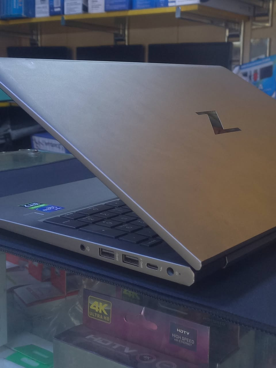 لابتوب مستعمل HP Zbook G8
I7 11850h
RAM 16G
SSD 512G
RTX 2000 4G
SCREEN 15.6

📞 مبيعات:
📱 ***********
📱 ***********
📱 ***********

🛠 الصيانة:
📱 ***********

#لابتوب #لابتوبات #شارع_الصناعة #راوترات #سوق #انترنيت #الكترونيات #ضمان #سرعة #العاب #قوي #موديلات #جيمنج #لاعبين_العراق #محتوى #حاسبات #مكتبي #طلاب #مدرسين #مهندسين #الرياضة_الالكترونية #ابطال #نور_السما #مكتب_نور_السما_للحاسبات #شارع_الصناعة_للحاسبات #بغداد #العراق #واي_فاي #كامرات #سماعات
