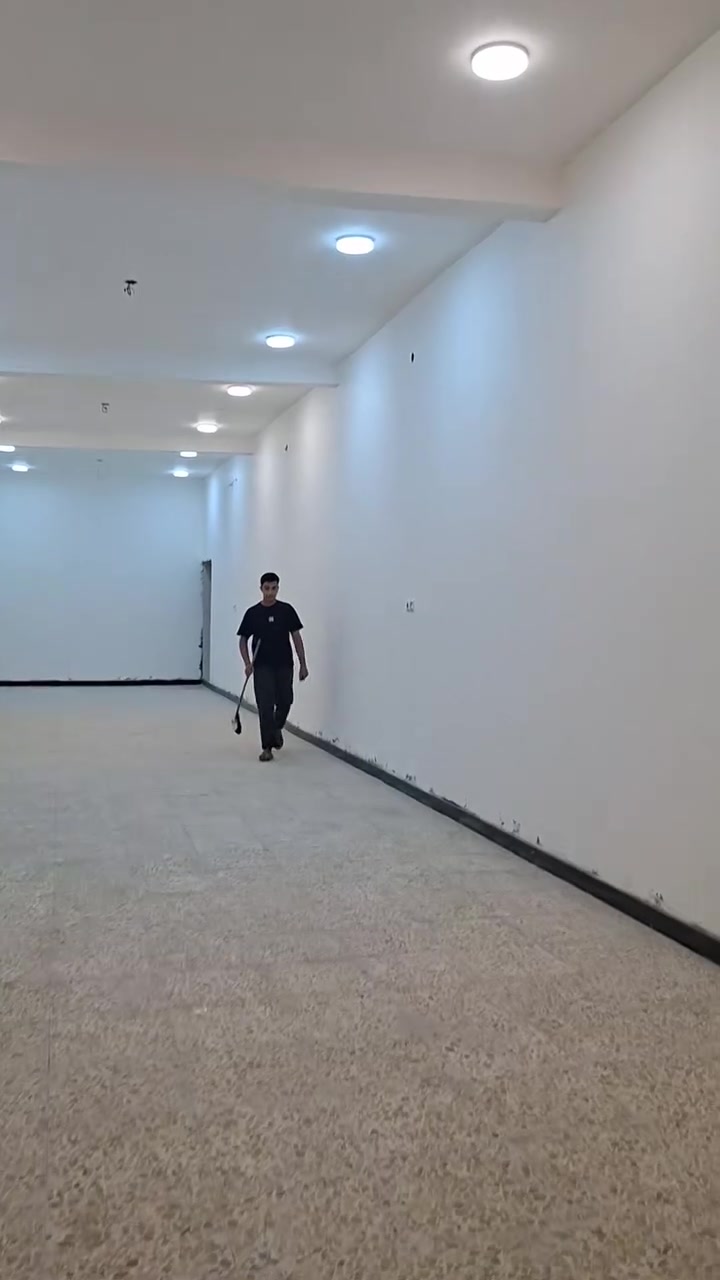 محل تجاري للايجار في التحسينيه التفاصيل داخل الفيديو الاتصال بنا ***********
