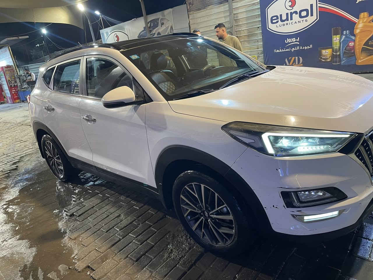 السلام عليكم
توسان مديل 2021 خليجي كوريه اصليه سايد بريك بل رجل 
فول الفول 
خمس عدسات  
بنورما 
بصمه 
يدات نيكل 
داخل صاج 
مري شفط 
كشن كهرباء مع جلد 
بعد بيه هواي موصفات 
مكينه وكير ممفتوحات بلاديات 
بدون قطره صبغ  بيه بارد بل باب مع تصليح بل صندوق كلشي موضح بل صور 
بسمي تحويل ثاني يوم 
ماشيه 109 حقيقي 
مكاني بغداد الزعفرانيه 
*********** 
مكلف بل نشر والتفاصيل موضحه بل صور والكتابه اقره وشوف الصور 
السعر 190 وبيه مجال حك الجيه
