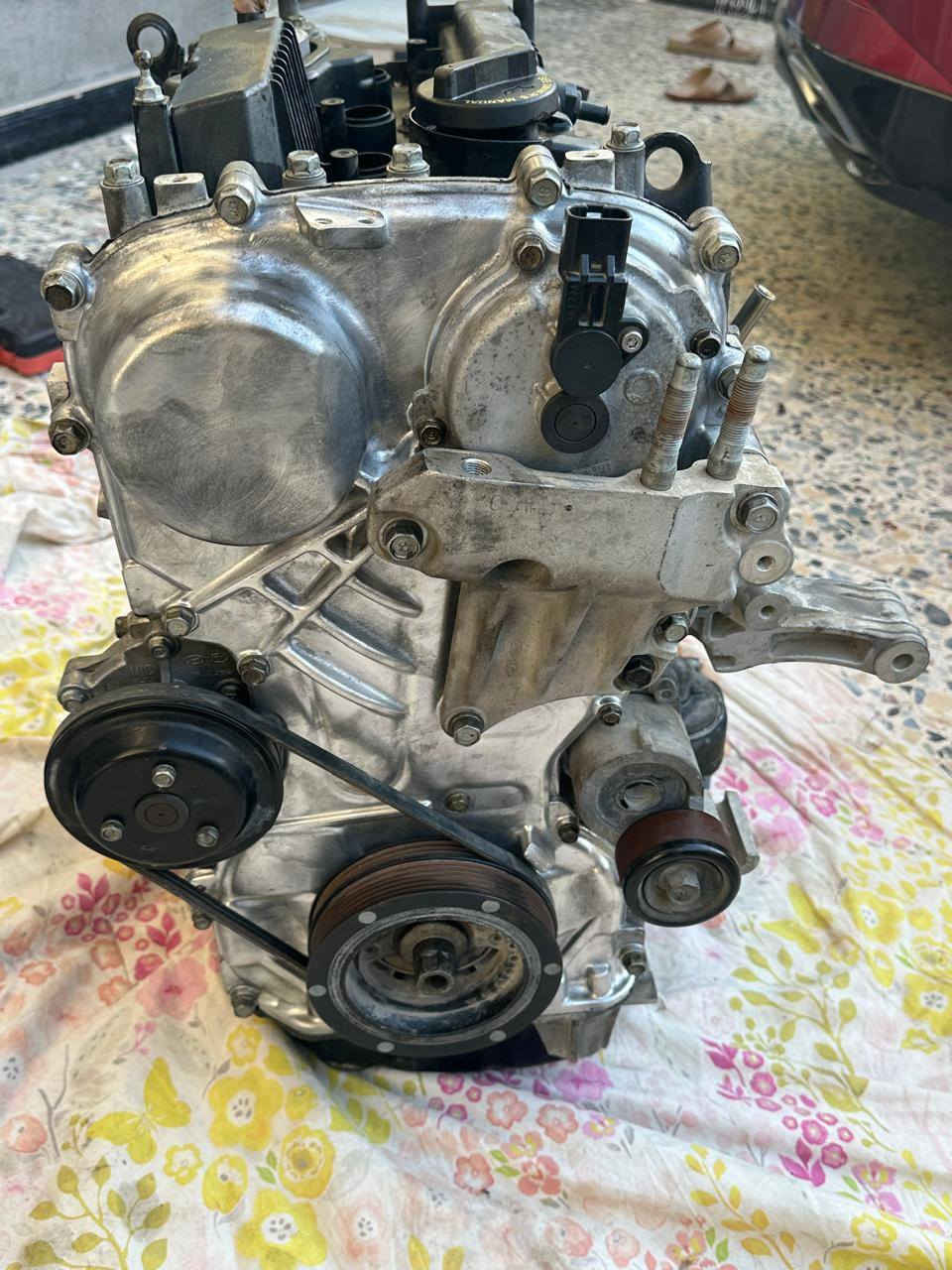 مكينه 2400
مفتوحه سبب رواجز 
نضافه ٩٠%
سعر ٨ $

***********
