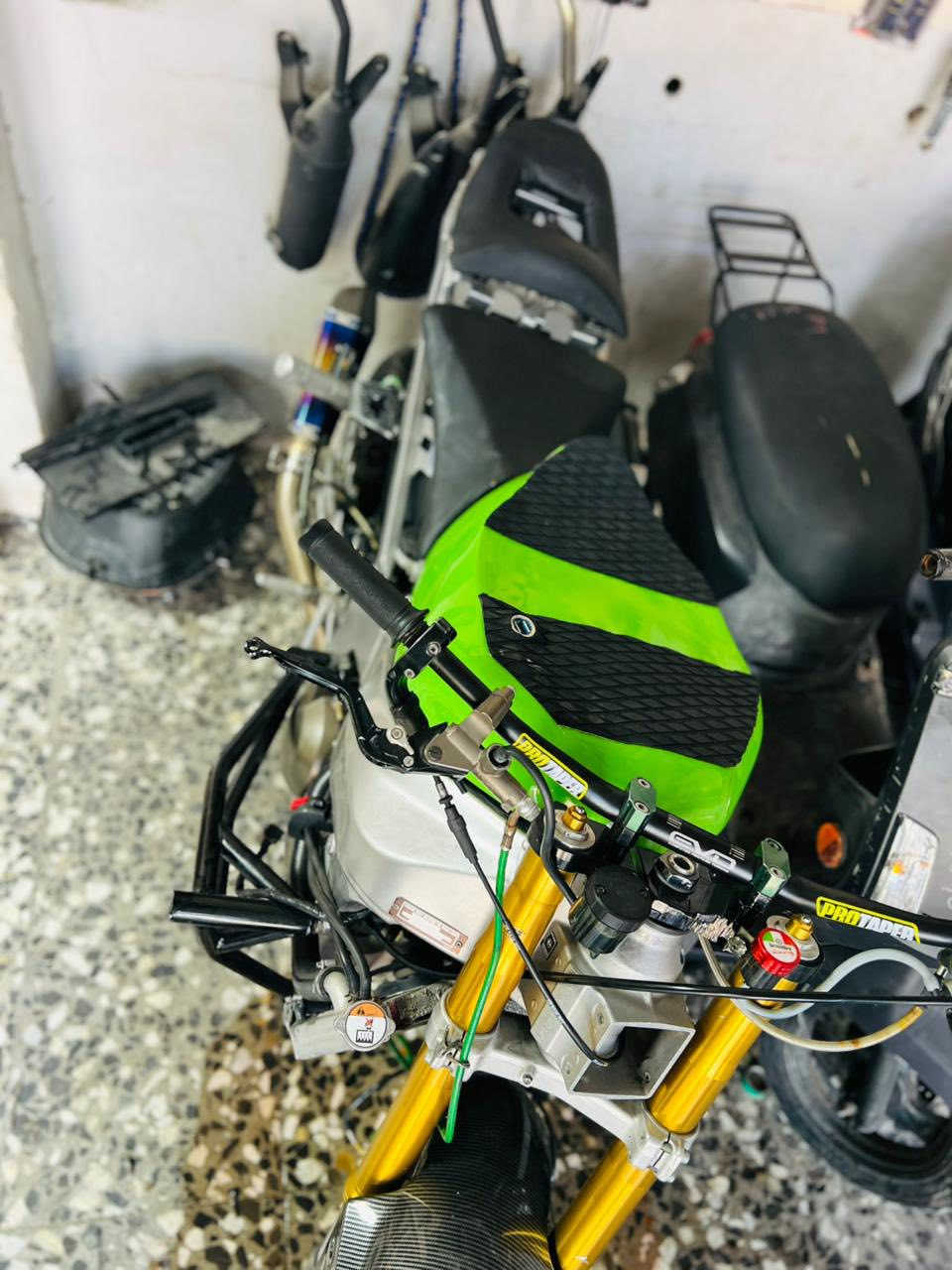 السلام وعليكم كاوسكي 2004 s636 كفاله تزود فول اصلي مكاني واسط العزيزيه ***********
