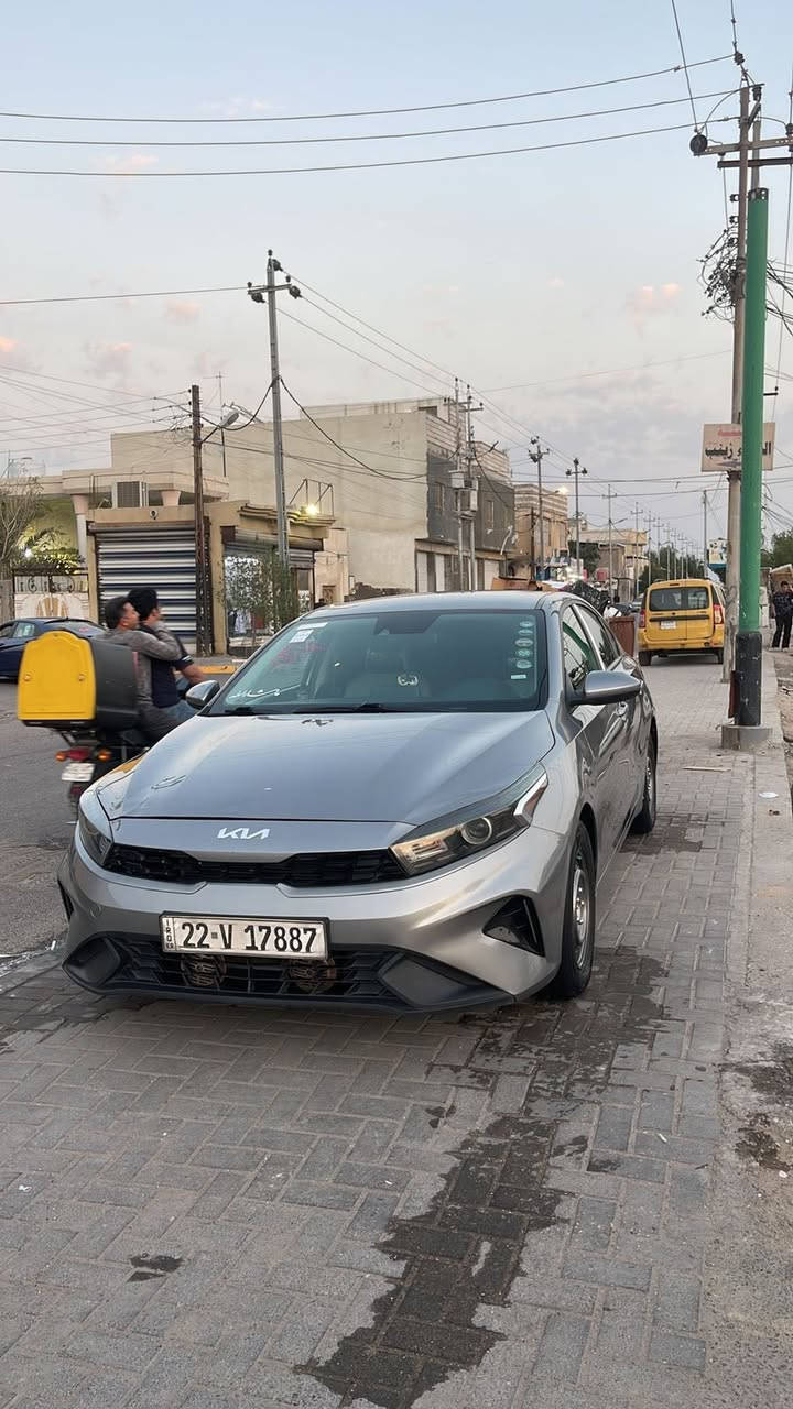 سلام عليكم كيه فورتي2023 وارد امريكي للبيع فقط
مواصفات نص فول العروفه
حادثها بلمنشور تبديل مدكر امامي فقط بدون شواصي 
سعرها.  148$. وبيها مجال للشراي تتصل تشلع عيوني
رقم اربيل تحويل وكالة انا حاضر تجيك لباب بيتك
***********محمد ابو رقيه اتصال وتساب متواجد
