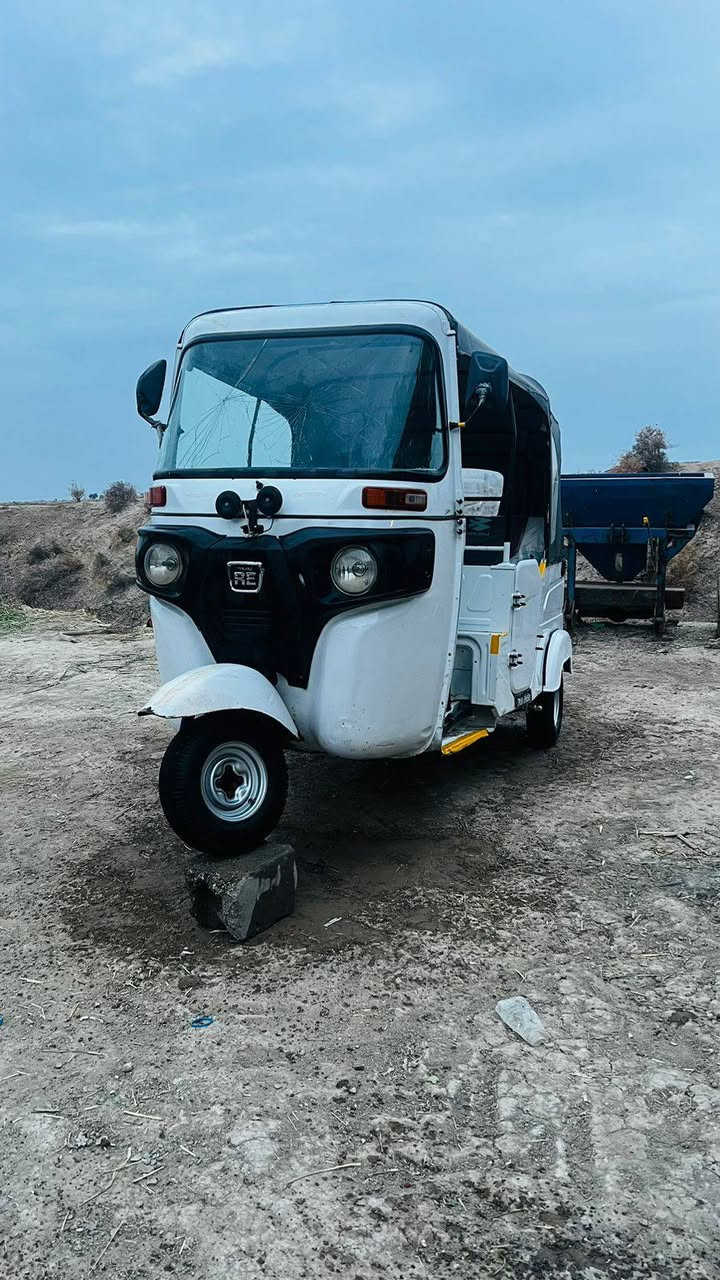 سلام عليكم تكتك للبيع موديل 21 شهر 8 مكفوله كفاله عامه رقم وسنويه ذي قار خاص مقلق  مكلف بل نشر والله هاذه رقم راعيه ***********
