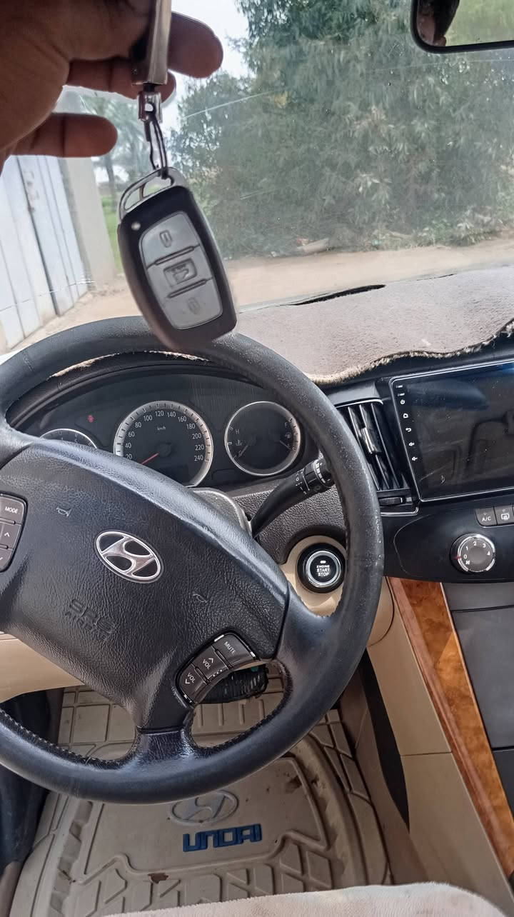 مكلف بالنشر //السلام عليكم: سوناته للبيع موديل 2010 خليجي مكفوله كفاله عامه سياره بصمه  تخم تاير مكينه وضع الشركه السياره مكفوله كفاله عامه للتفاصيل أكثر اتصال ***********
