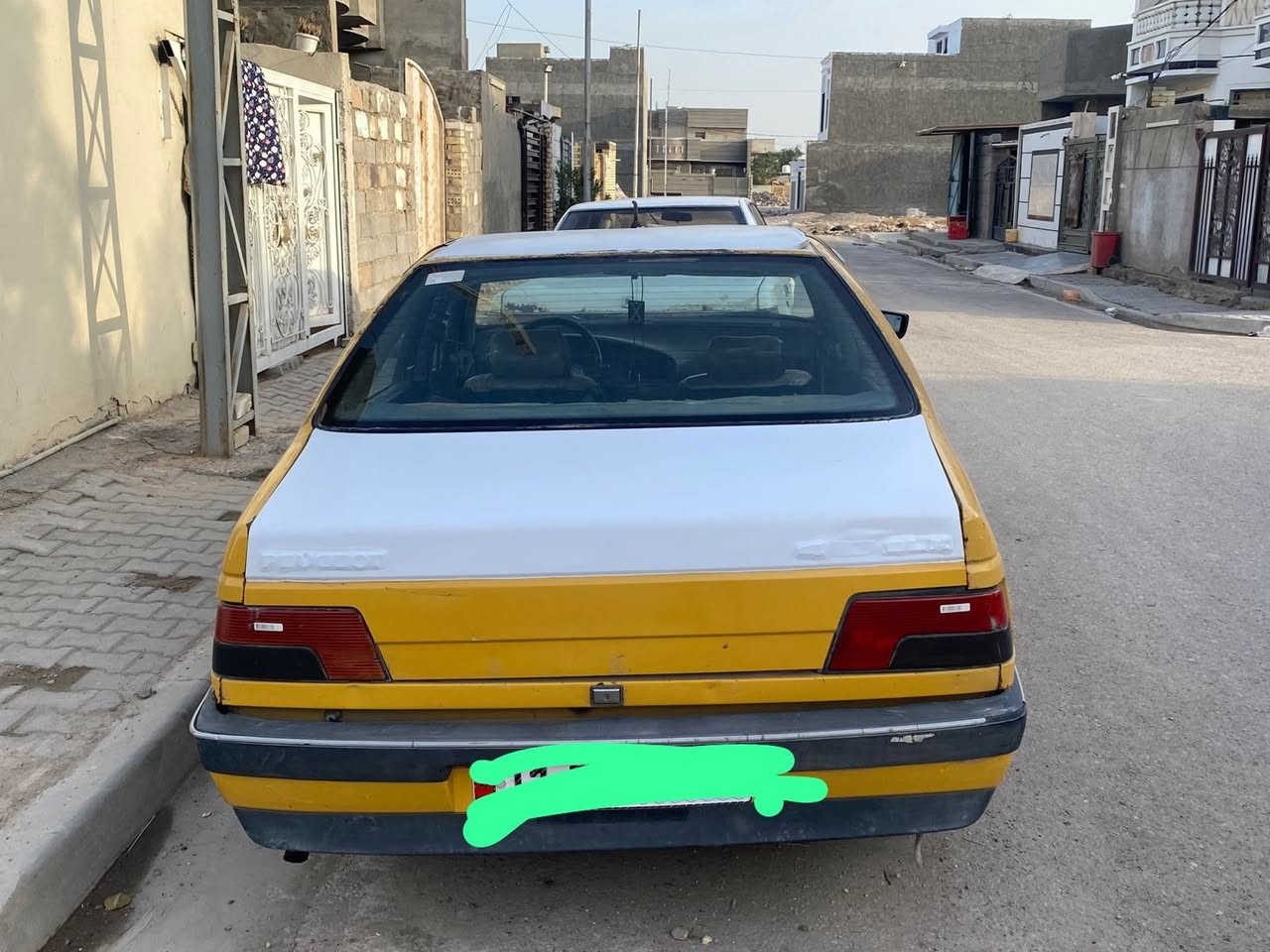 للبيع بيجو 405 موديل 2009 اوتماتيك محرك كورلا تبريد شغال رقم انكليزي هزة جديده مصفرة هيئه و غرامات بسمي تحويل ثاني يوم بيها نقوصات محركها كايم ابيعها على وضعها رايدها ب19 وبيها مجال بصيط اتصال علرقم *********** بغداد
