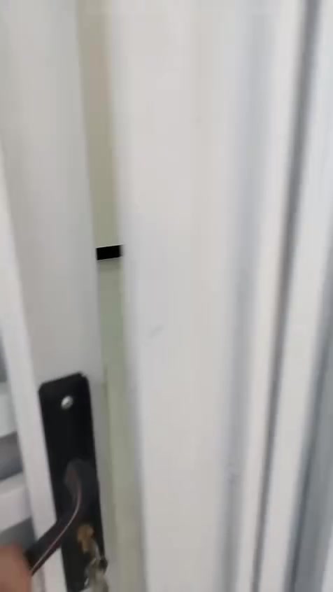 بيت زراعي للبيع بالسبل نزله الثانيه مساحه 200متر سعر62وبيه مجال ***********
