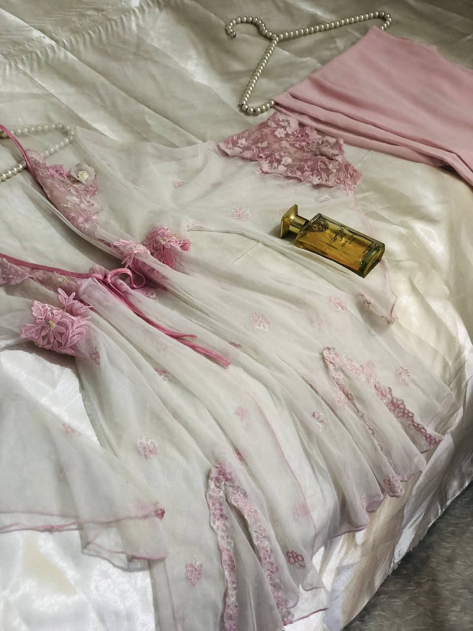 رمضان مبارك عليكم حبايب ❤️🫂

شوفو بعد الانتظار شنو جبت الكم 🌝🙈
قطع تليق بيكم لان جميلات وتستاهلون ❤️

وها اسعاري مثل ما تعرفون ( ٣ و ٥ و ٧ و ٨ الاف ) 

الي عدها عروسة تسويلها تاك ليش تاخذ قطع غاليه ؟؟؟ 

تاخذ النعومي الي دينباع بـ ٣٥ بـ ١٠ الاف يمي 🫡

وعندي توصيل بغداد محافظات ( ٥ الاف ) 

وبس هيج ؟ اكيد لا مع كل طلب تجيكم هدية حلوة 🎁


**إذا كنت صاحب هذا الإعلان وتريد حذفه لأي سبب، رجاءا أرسل رسالة إلى الدعم الفني**