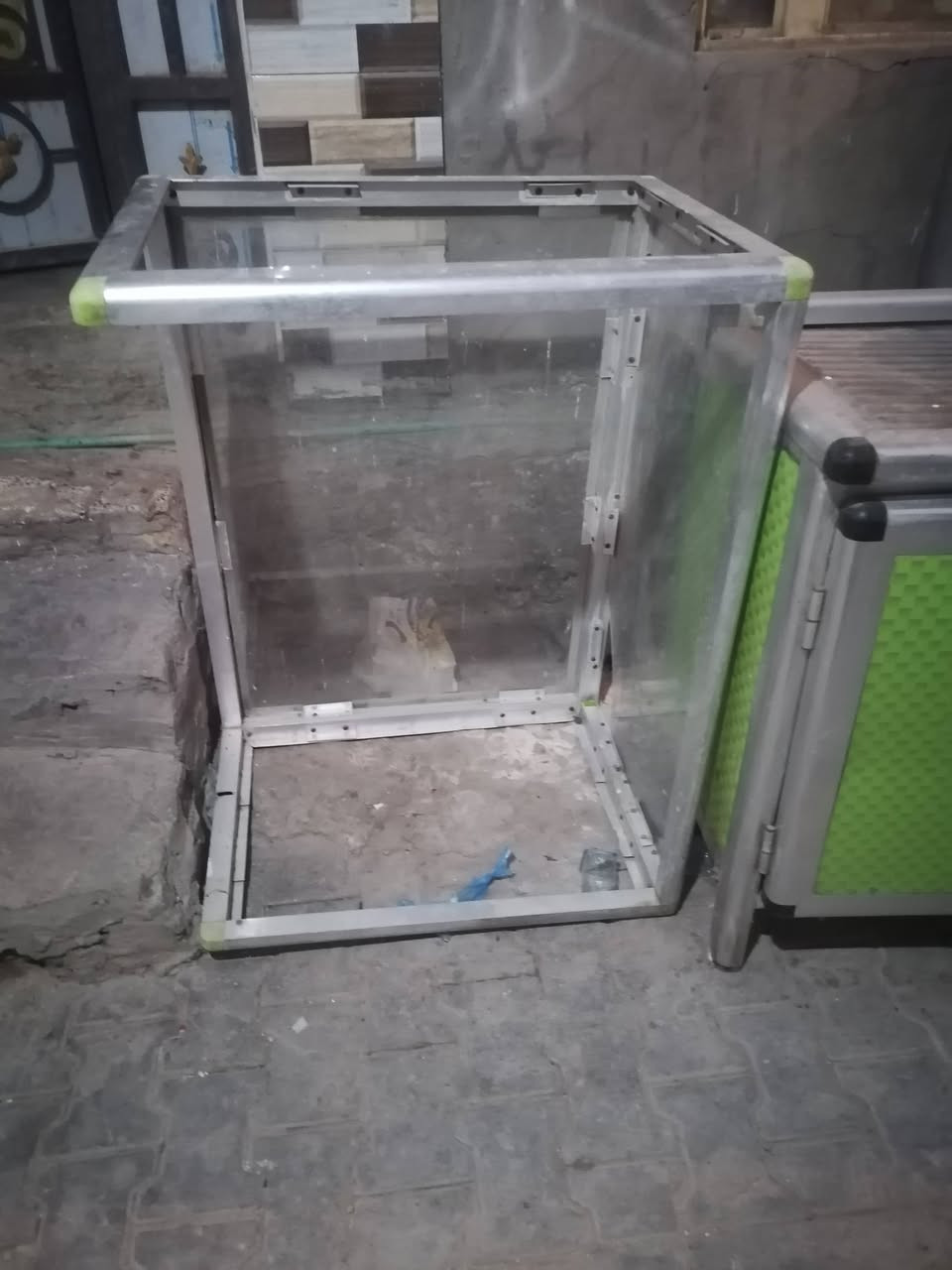 كاونتر سنكي لبيع السعر 80
 خانه ب20
عنواني كوفه ***********
