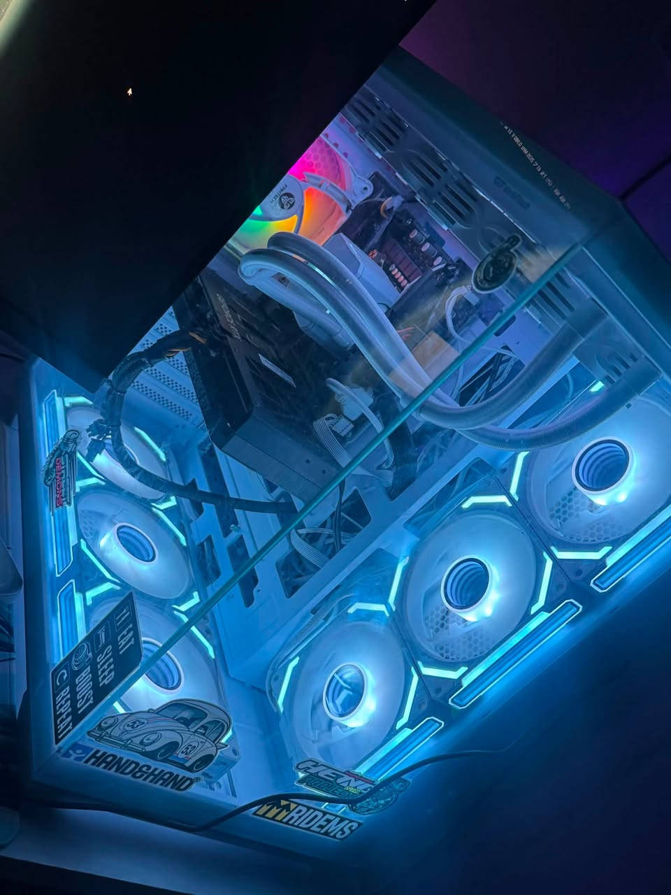 * i5-14400F ✅
* RTX 4060 Ti 8GB (INNO3D) ✅
* ASRock B760M-HDV/M.2 D4 ✅
* 16GB DDR4 ✅
* SSD 1TB ✅
* DarkFlash DV360S 360mm ✅
* Power Supply 650W
حاسبه جديده وكل القطع وياها باكيت وحاسبه مالتي مهتم بيهه
سعر مليون400
مكاني بصره
***********
