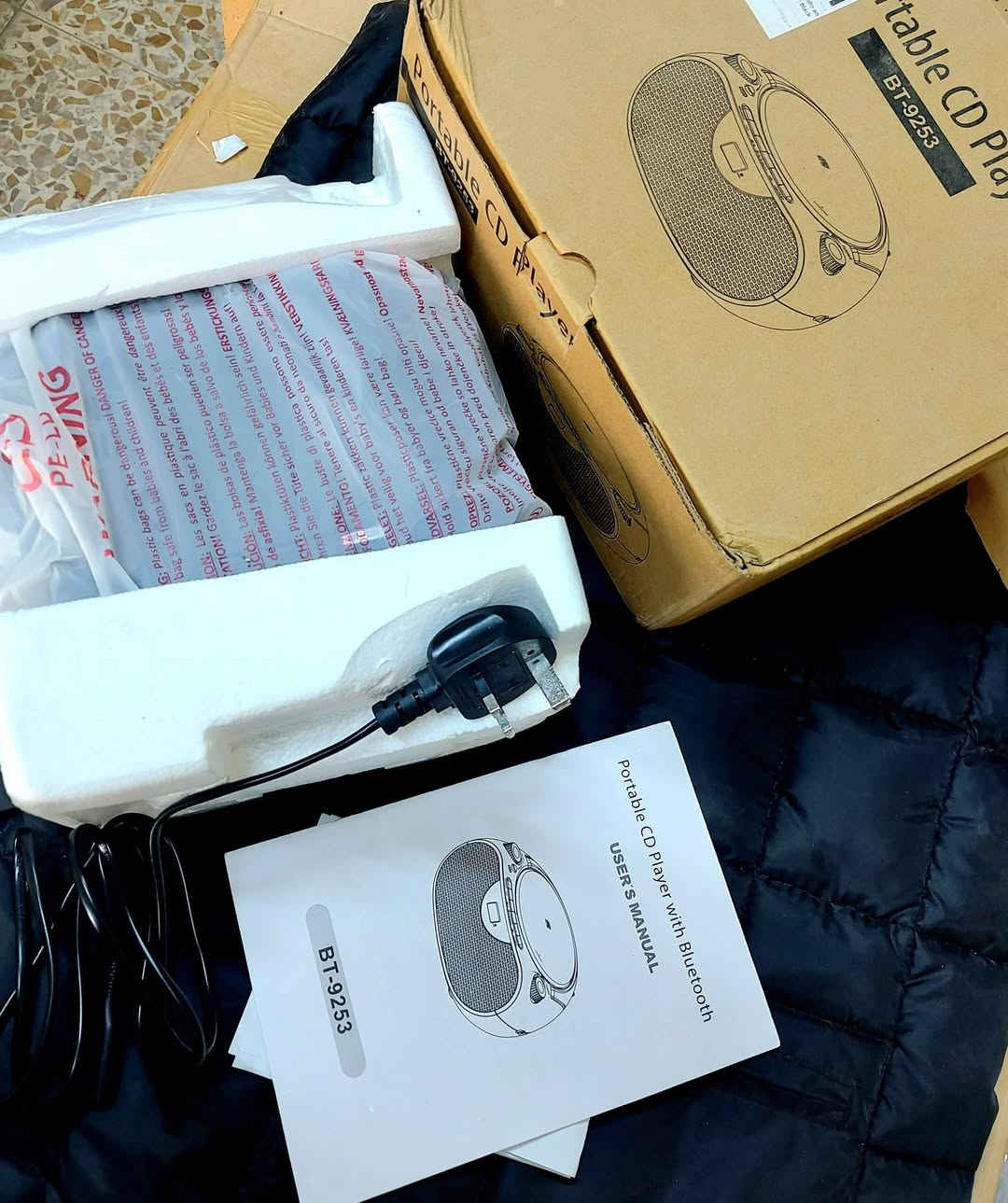 سبيكر بلوتوث + راديو + ياخذ قرص ومنفذ اواكس وفلاش شكل انتيكة جديد لوك


**إذا كنت صاحب هذا الإعلان وتريد حذفه لأي سبب، رجاءا أرسل رسالة إلى الدعم الفني**