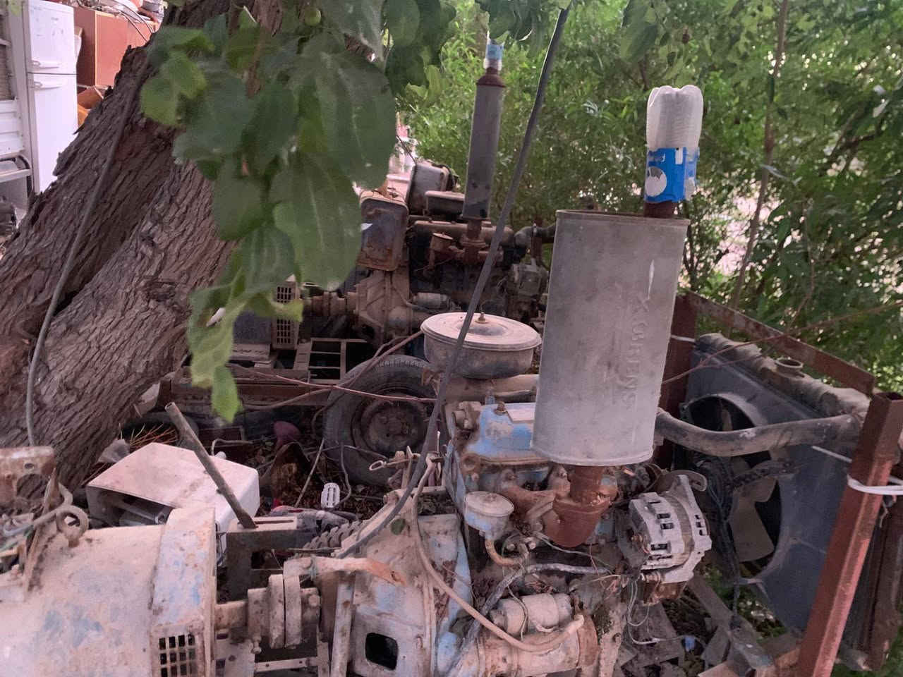 مولد بيركنز صيني عدد 2
واحد 15 كيفي بيها فطر بلاسلندر 
الثاني 20 كيفي يرادلها راديتر
عنوان بغداد اليوسفيه قصر لاوسط 
***********
