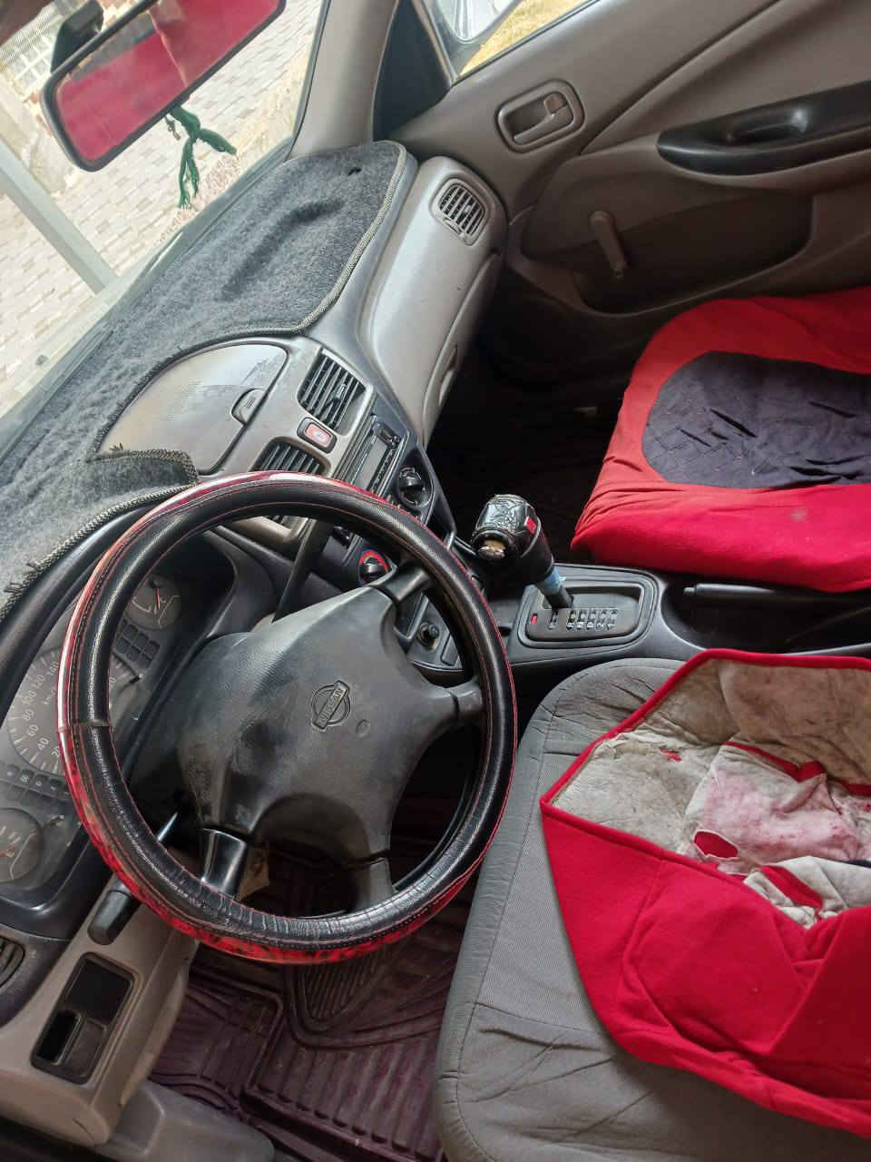 نيسان سني ٢٠٠١ مكينه كير مكفولات تخم تاير جديد تبريد ثلج رقم بغداد تحويل ثاني يوم مكلف بالنشر هذا رقم صاحبها مكان السياره صلاح الدين بلد ***********
