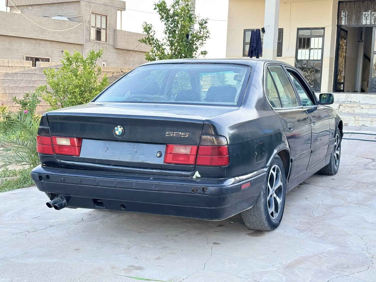 شعندك مراوس نزل 
بيئم 525 اصل موديل 1994 كير وتماتيك محرك فول محرك مسكر فانوس حجم 20  سياره مسجل فحص نينوى  عندي رقمو راعيها بيها واجه وبيها وكالات سياره كير محرك نضيفات سعر 30وبيها مجال


**إذا كنت صاحب هذا الإعلان وتريد حذفه لأي سبب، رجاءا أرسل رسالة إلى الدعم الفني**