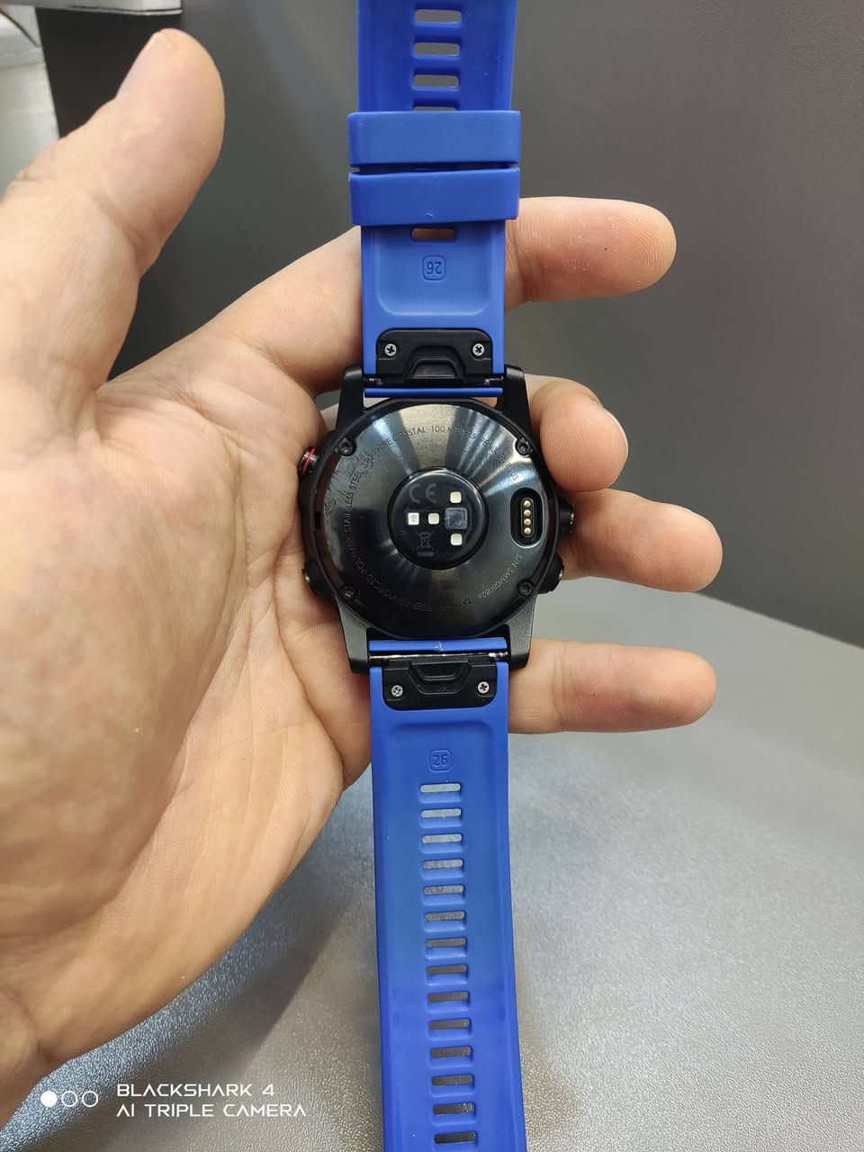 garmin fenix 5x plus
نضافة 90 بلميه 
حجم 51 mm 
شحن 14 يوم 
تدعم خرائط العراق 
ملحقات كيبل شحن أصلي 
السعر 240 للاستفسار ***********
