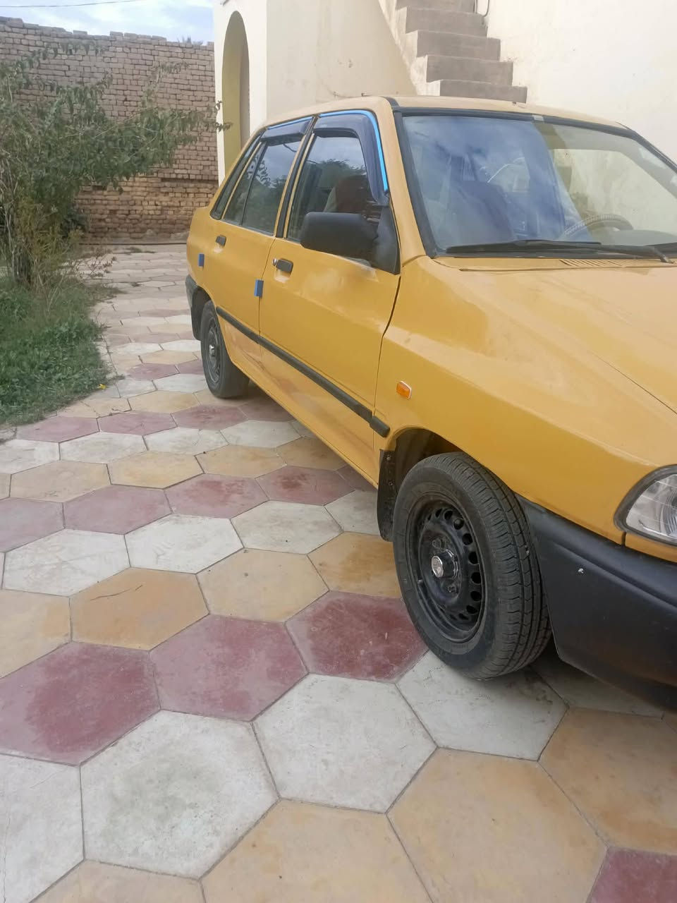 اسلام عليكم سايبه لبيع موديل 13رقم مثني تحويل مباشر مكفوله من الظربه مكينه كير  شرط تخم تاير جديد جاهزه اي نقص مابيه سعر25اوبيه مجال عنواني ديوانية ***********
