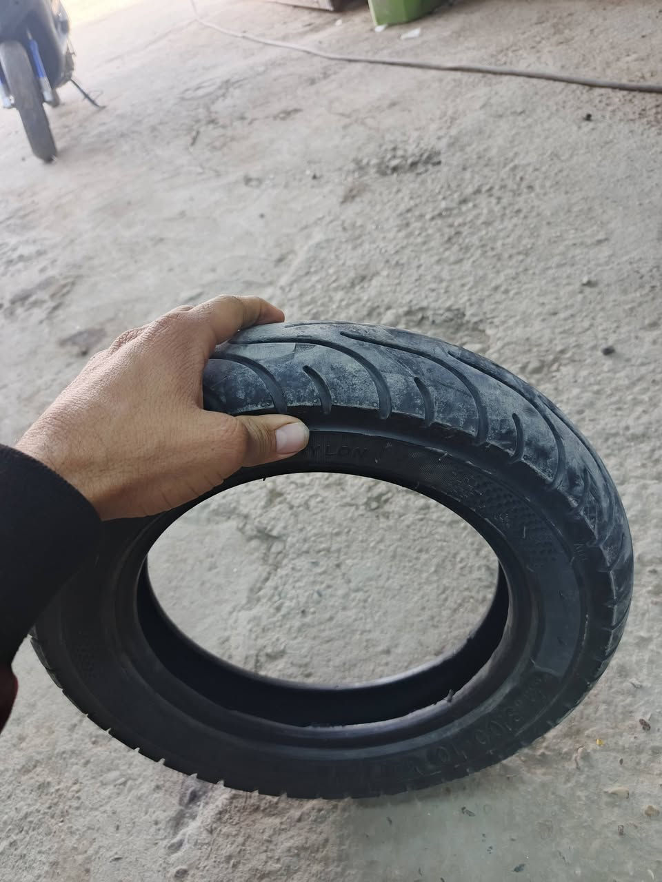 زوج تايرات لا فتايل ولا بناجر بعدهن جدد لواحد عله 10متواجد خاص


**إذا كنت صاحب هذا الإعلان وتريد حذفه لأي سبب، رجاءا أرسل رسالة إلى الدعم الفني**