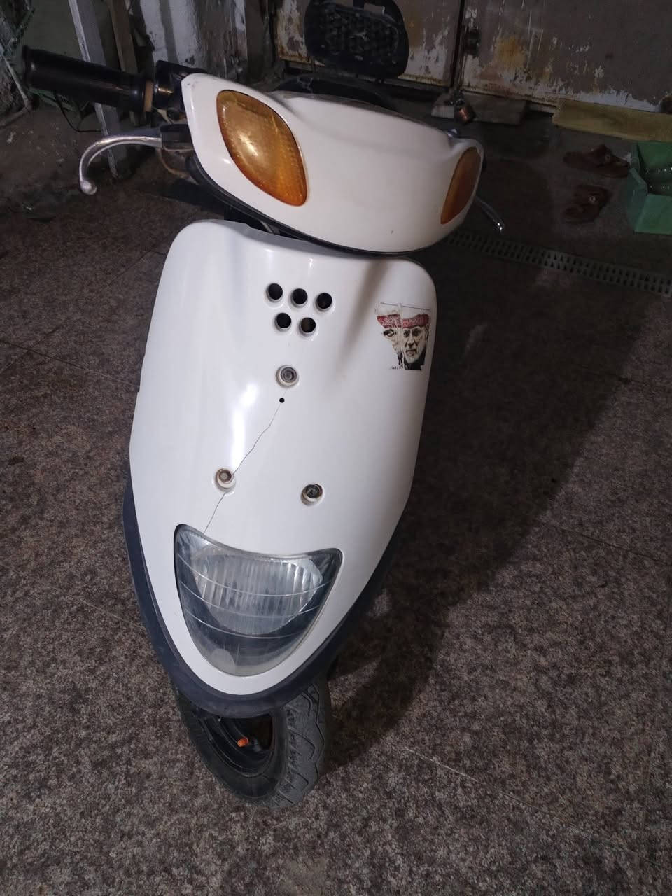 منغولي لبيع مكينه حلو شلع مشي كهربايات كله شغاله نقص بس باتري ٢٢٥ وبيه مجال *********** مستعجل عليها
