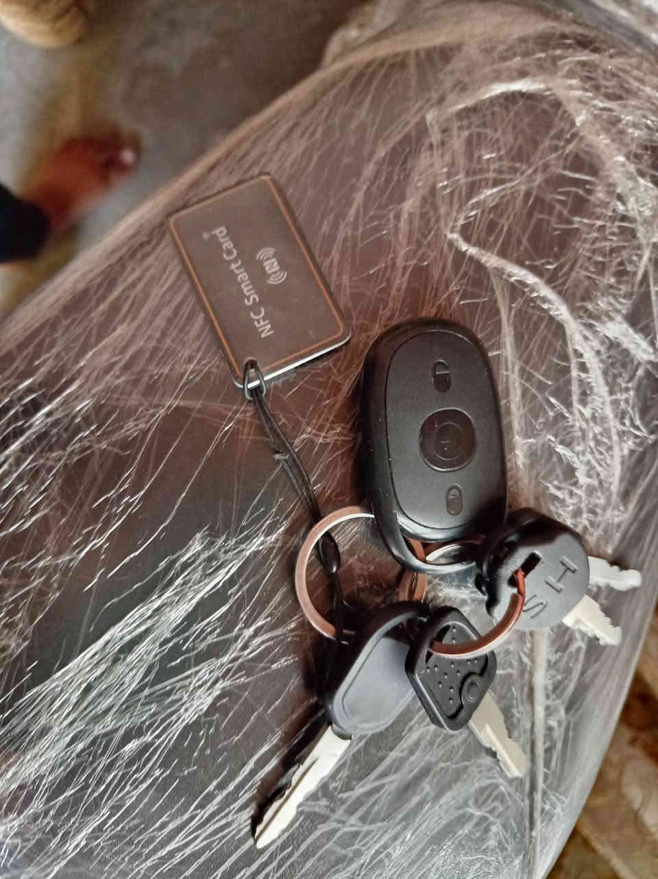 السلام عليكم  دراجة شحن
حجم 14نوع كوريا امار  
لد ملون
اشيار يمنة يسرة
هورن  بلجكتور عالي فول ويا جادر
طريقة التشغيل
بصمة وسويج وكارت
ستاند موبايل معا USP
 بلوتوث  بطاريات بلشرط دراجة فول كلشي بلشرط
السعر 230وبي مجال
التواصل علرقم
*********** وبي واتساب
المكان كركوك
حي النور
