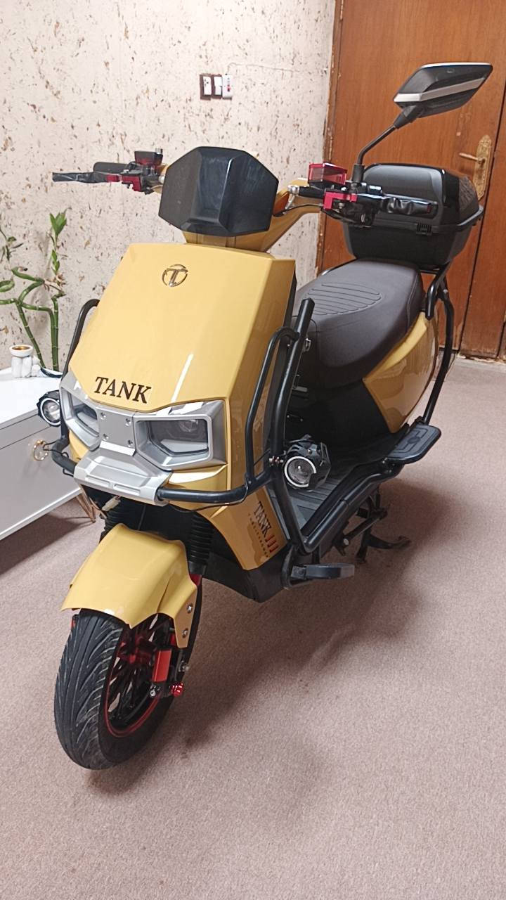 السلام عليكم 
دراجه كهربائية ماركه TANK
موديل 2025 / ماشيه 1600 /ابلوتوف سماعه /         السعر : 900 ألف بيهه مجال 
الاستفسار اكثر على رقم ***********/ *********** واتس اب 
عنوان الكاظميه
