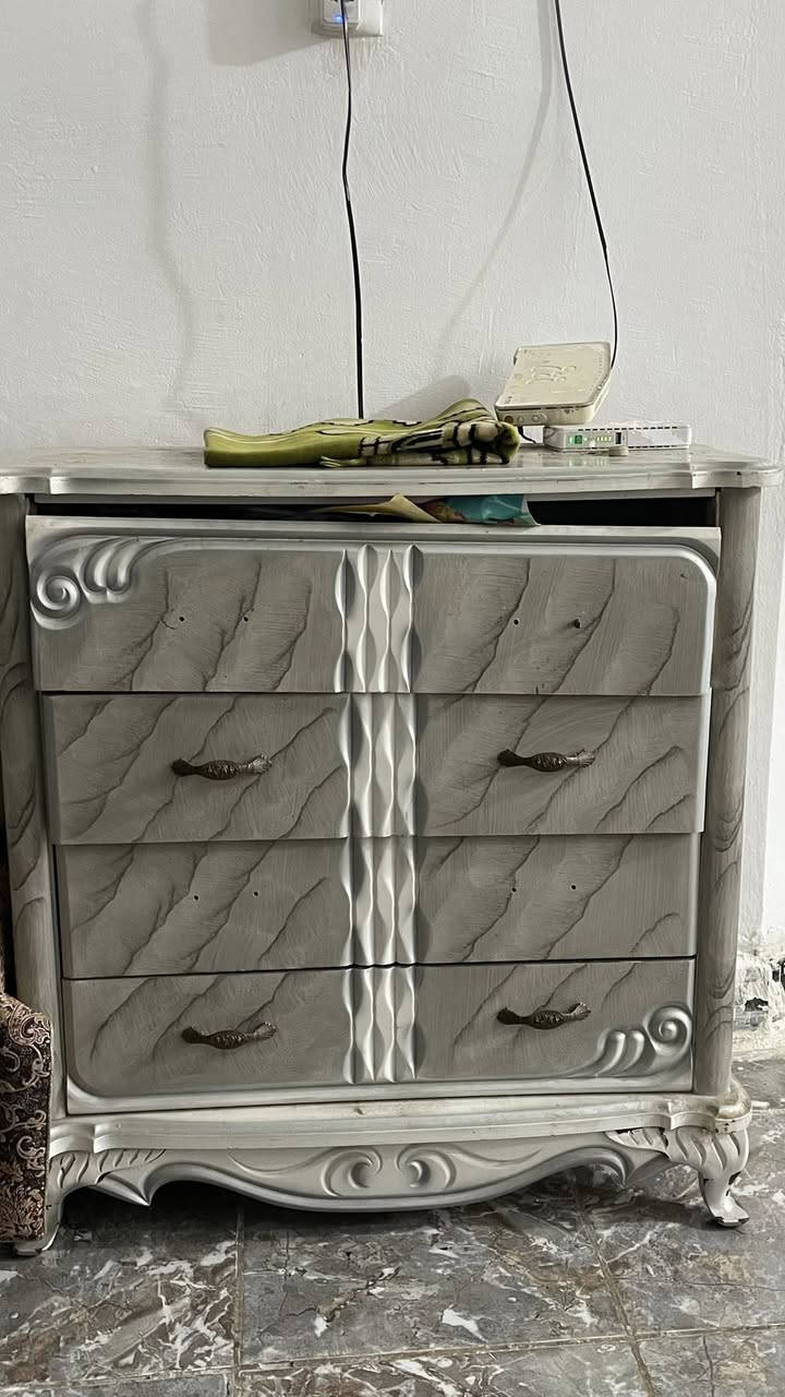 السلام عليكم غرفه كامله صاج 400 او بيهه مجال العنوان البلديات ***********
