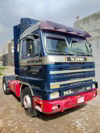 اسكانيا • ١٣ سيارة • نضيف