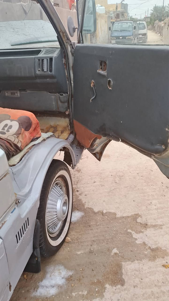 سلام عليكم كياء موديل 93 بابل صدامي بيه وكاله عد
صاحبي سياره بلاديه كشرته 

حلوه كير اكسن شرط دينمه باور 

حداديه راديتر كلهن نضاف 
دشبول دوشمته حلوه مقبوله 

شواصيه واحد كدام تاير بيه خياس وسويته بصيط 
مكينه جفتت بم ونوزل كامت 

 تبخر فقط سياره شغاله 

عوزه شويه ترتيبات 

تجي شغاله وشوف ناعمه 

سعره 12 ورقه وبيه مجال

مكان سياره بابل قضاء القاسم 

اتعدلك سرقه وعشار وطلب 

وهاذه رقم تليفوني 

***********
