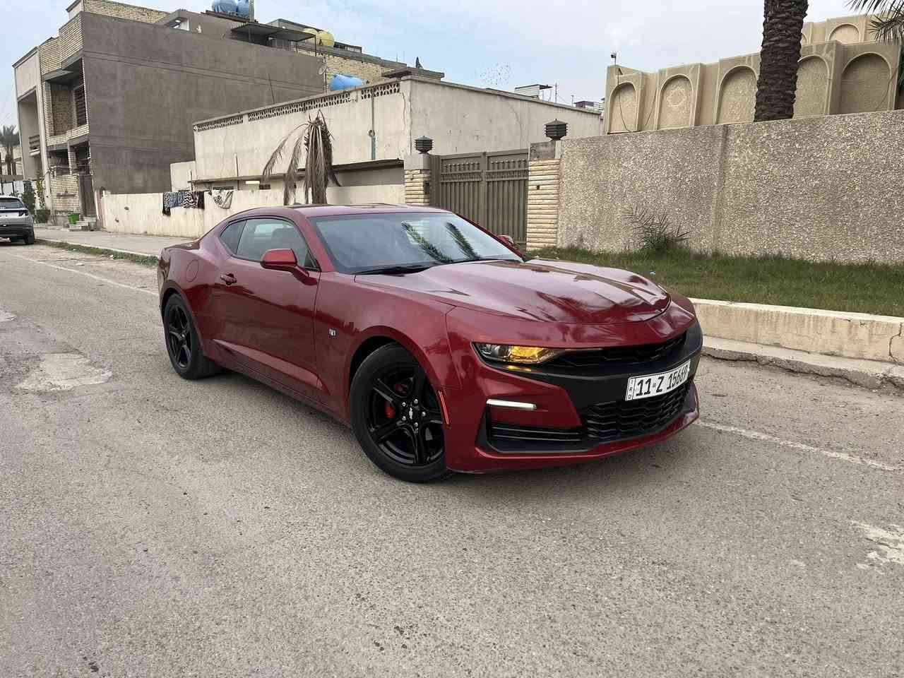 السلام عليكم للبيع كمارو موديل ٢٠٢٣ لون مميز رقم بغداد حجم المحرك ٤ سلندر تيربو السيارة جديدة على وضع الشركة ماشية ٢٠ حادث جدا بسيط بدون دواخل   صبغ ربع الجاملغ الامامي فقط السيارة جاهزة كير مكينه صدر تخم تاير بطاريه جديدة بالخير على الياخذة مكان السيارة بغداد شارع فلسطين السعر ١٤٥ اي استفسار ***********
