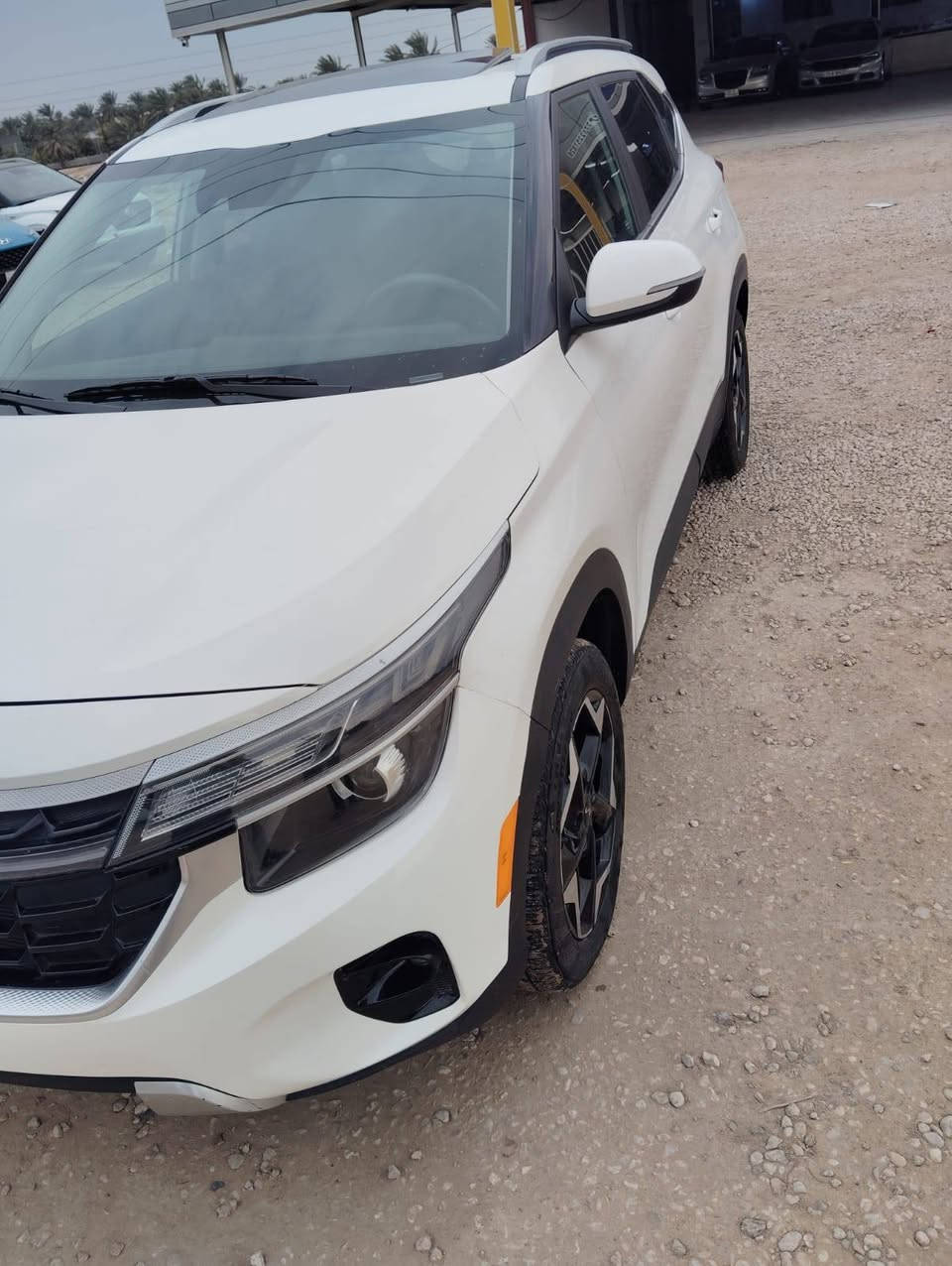 سلام عليكم  سيلتوز للبيع موديل 24 فول مكينه 2000 حادثه بنيد وجاملغ  فقط مبدل نفس الون اصلي  رقم الشاصي مرفق بلمنشور  غير متواجد عل فيس  مكاني حله بابل ***********
