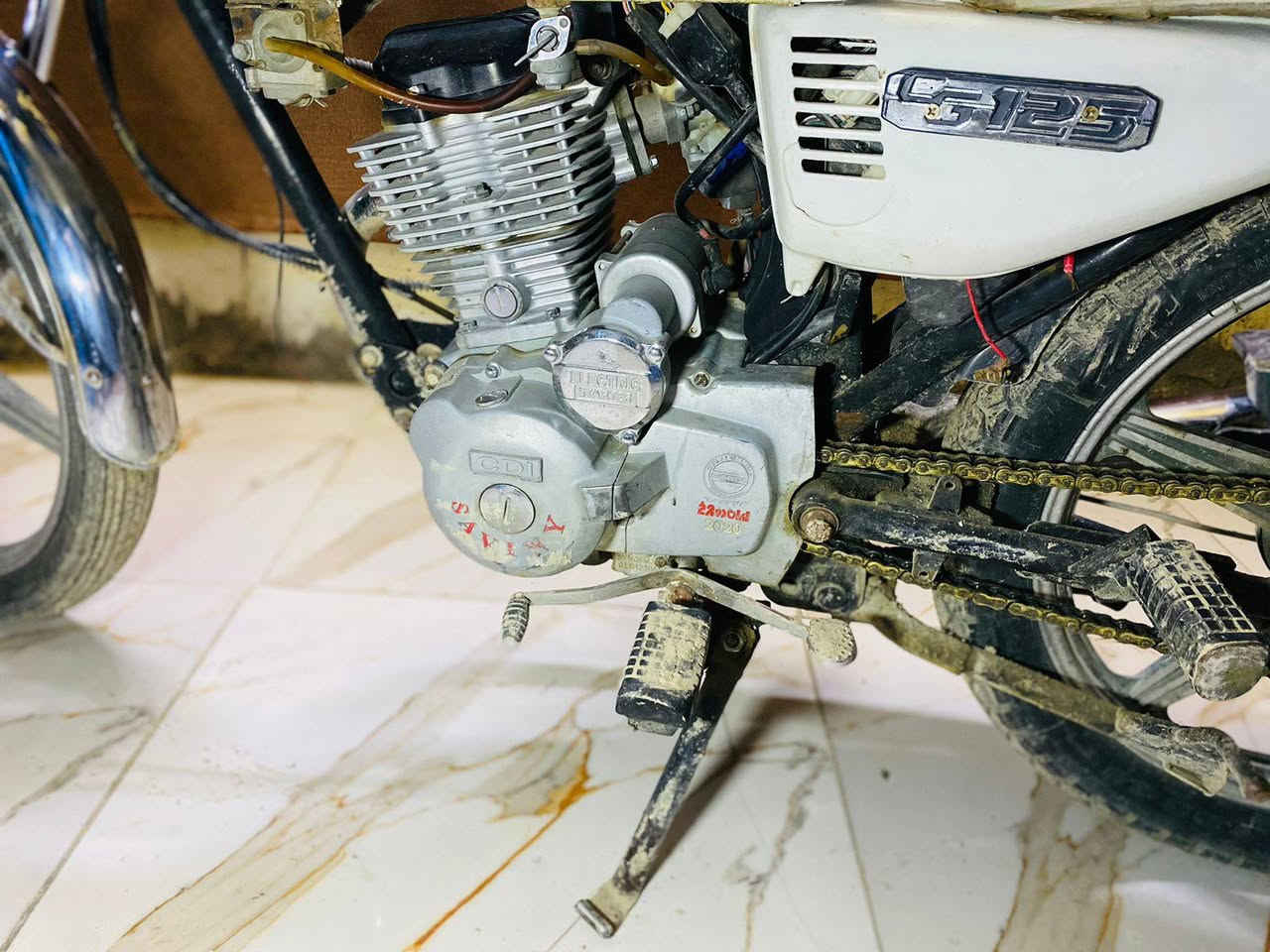 السلام عليكم دراجه سافان موديل 2021 اوراق الصولي نظيفه المكان بابل المحاويل ناحيه الامام ***********
