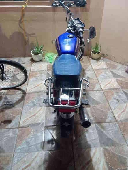 دراجه تايكر موديل 21للبيع كلشي مناقصها بس باتري سعر 375وبيها مجال حك الجيه رقمي ***********
