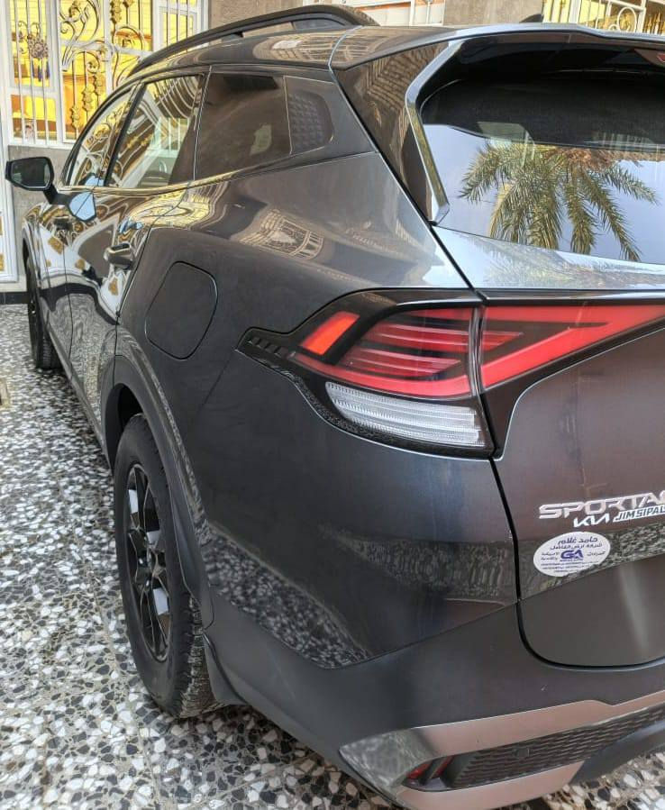 السلام عليكم للبيع سبورتج موديل 2023 محركها 2500 كير 8 نمر مكفولات فول موصفات اعلى فئه بل سبورتج Xpro   معروفه موصفاتها وارد امريكي حادثها جدا جدا بسيط تعتبر كلين بدون ايرباك سياره جديده جدا مكفوله لاضربه ولاصبغ ولاتبديل سياره بأسمي رقم بغداد انكليزي تحويل مباشر الرقم *********** العنوان بغداد الشراي يتصل
