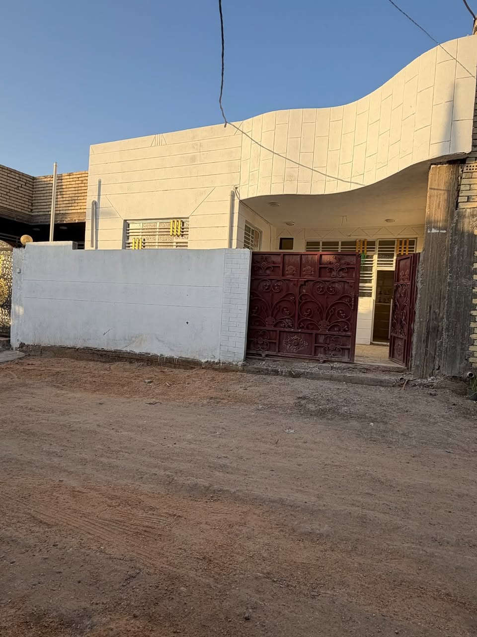 السعره👈((85)) مليون مع مجال🌳🌳 

السلام عليكم متابعين الاعزاء عندنا🌳🌳 عرض اليوم عندنا بيت للبيع مساحه🌲🌲🌲 البيت 150 متر موقع كربلاء طريق السيده زينب شارع مصطفى خان🌲🌲 على السايد الخدمي يبعد عن الشارع 150 متر كافه الخدمات خلف🌴🌴 قصر مصطفى خان عرض الشارع 8 م جنس العقار طابو زراعي سند 25🌴🌴 تحويل اقرار يبعد عن الشارع 150 متر باقي التفاصيل الارقامين🌳🌳 موجوده***********

