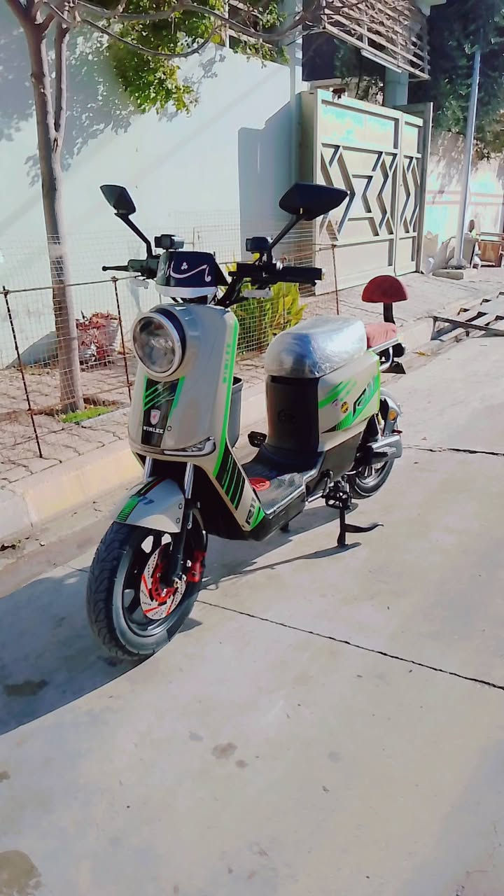 السلام عليكم باسكيل شحن ار 11 للبيع جديد استخدام أسبوع 6 بطاريات الشري يجي خاص


**إذا كنت صاحب هذا الإعلان وتريد حذفه لأي سبب، رجاءا أرسل رسالة إلى الدعم الفني**