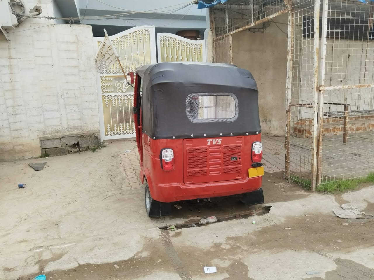 تكتك تي في اس موديل ١٩ نظافه فول سعر٣٨٥٠الف وبيها مجال لمكان ديالئ الخالص ***********٥
