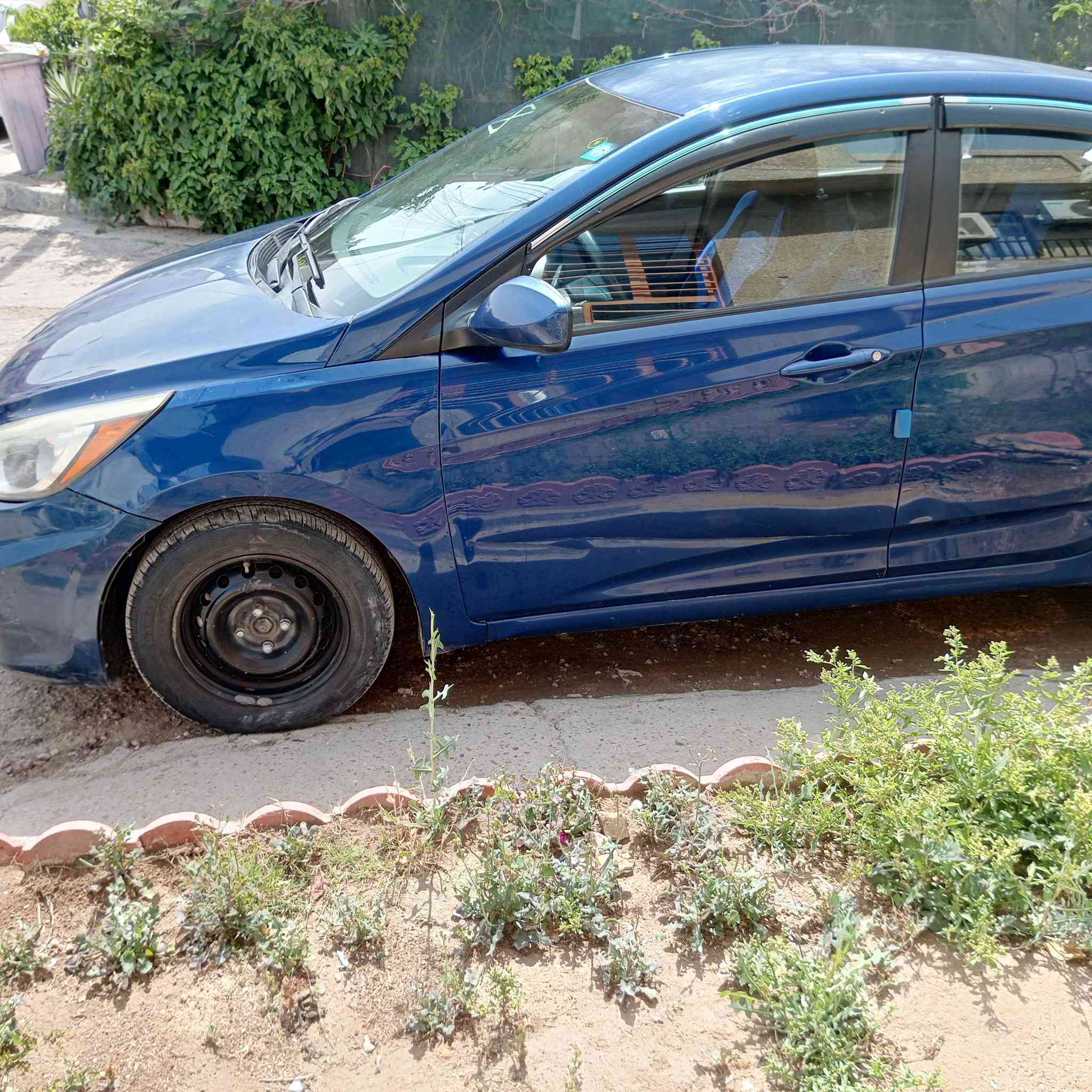 السلام عليكم اكسند موديل 16 أمريكي 
بيه أربع قطع بدون دواخل رقم بغداد دولي مكينه وكير تبريد تدفئه مكفولات العنوان بغداد حي الحسين السعر 78
‏‪***********‬‏
