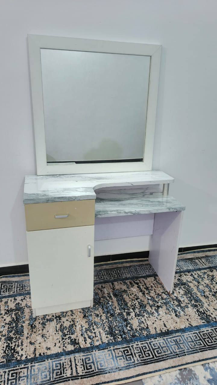 #غراض_اخو_الجديد

كنتور تركي 4 باب
سيت طبلات خماسي
سيت طبلات ثلاثي 
ميز تواليت 

الاستفسار خاص او الاتصال 
*********** واتساب 
***********

#ملاحضة 

للانظمام لمجموعه الواتساب 👇👇

https://whatsapp.com/channel/0029VaCzlEbDJ6H1gPNIRj0f
