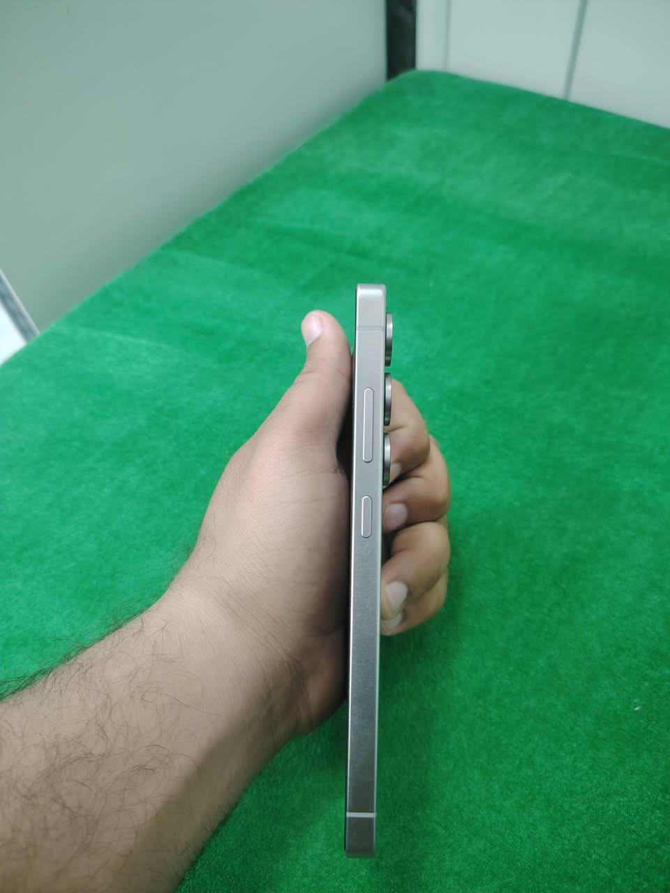 سلام عليكم الترا 25 شرق اوسط ذاكره256  غراضه كامله جهاز مكفول كفاله عامه من كلشي بي بس هاي بل ضهر واضحه  نظافه 100  مكاني نجف حي الأنصار 
*********** موجود فقط واتساب
