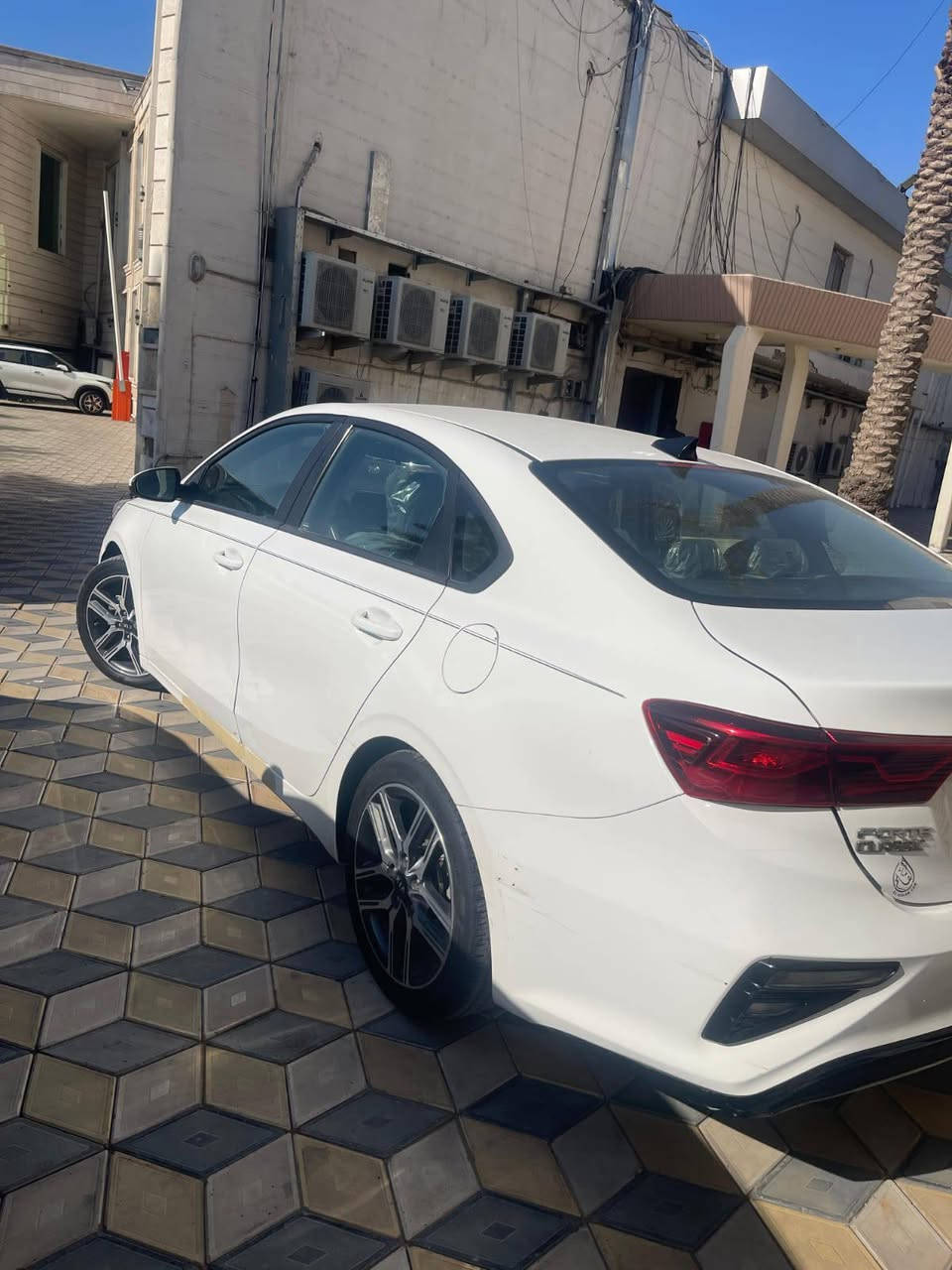 فورتي للبيع فقط موديل 2019 ماشيه 67 رقم بغداد دولي هوه ورقم جديد بسمي تحويل مباشر سونارها موجود بلمنشور
سعر 129 مجال بسيط مكاني بغداد شارع حيفا 
***********
شراي اتصل
