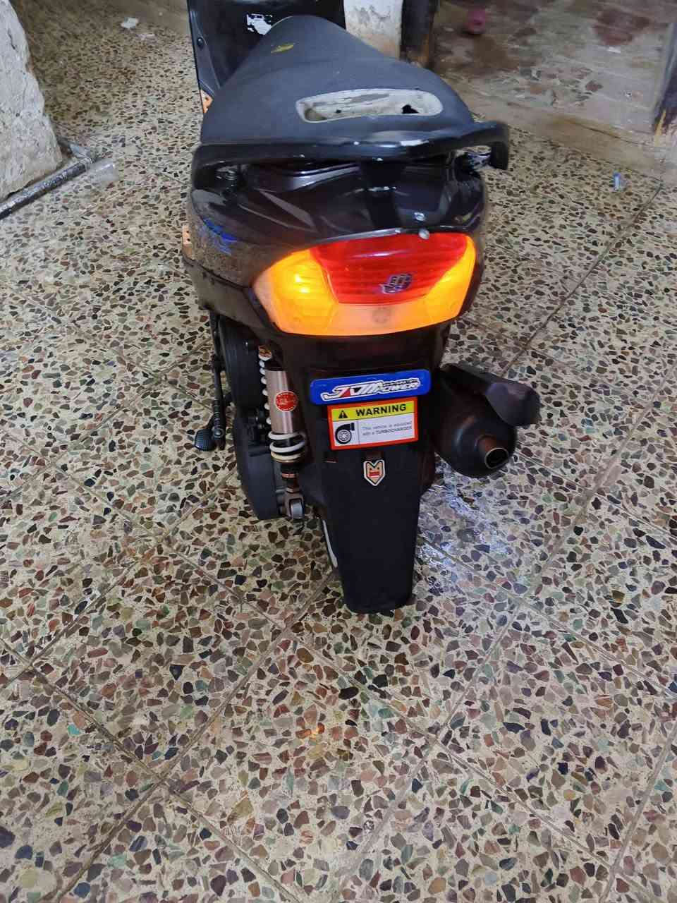 دراجه للبيع ماكس عدله شغاله كلها كل شيء ما بيها نقص بس بريك امامي وباتري دراجه خير من الله سعر 500 عنوان بغداد شارع الكفاح ***********
