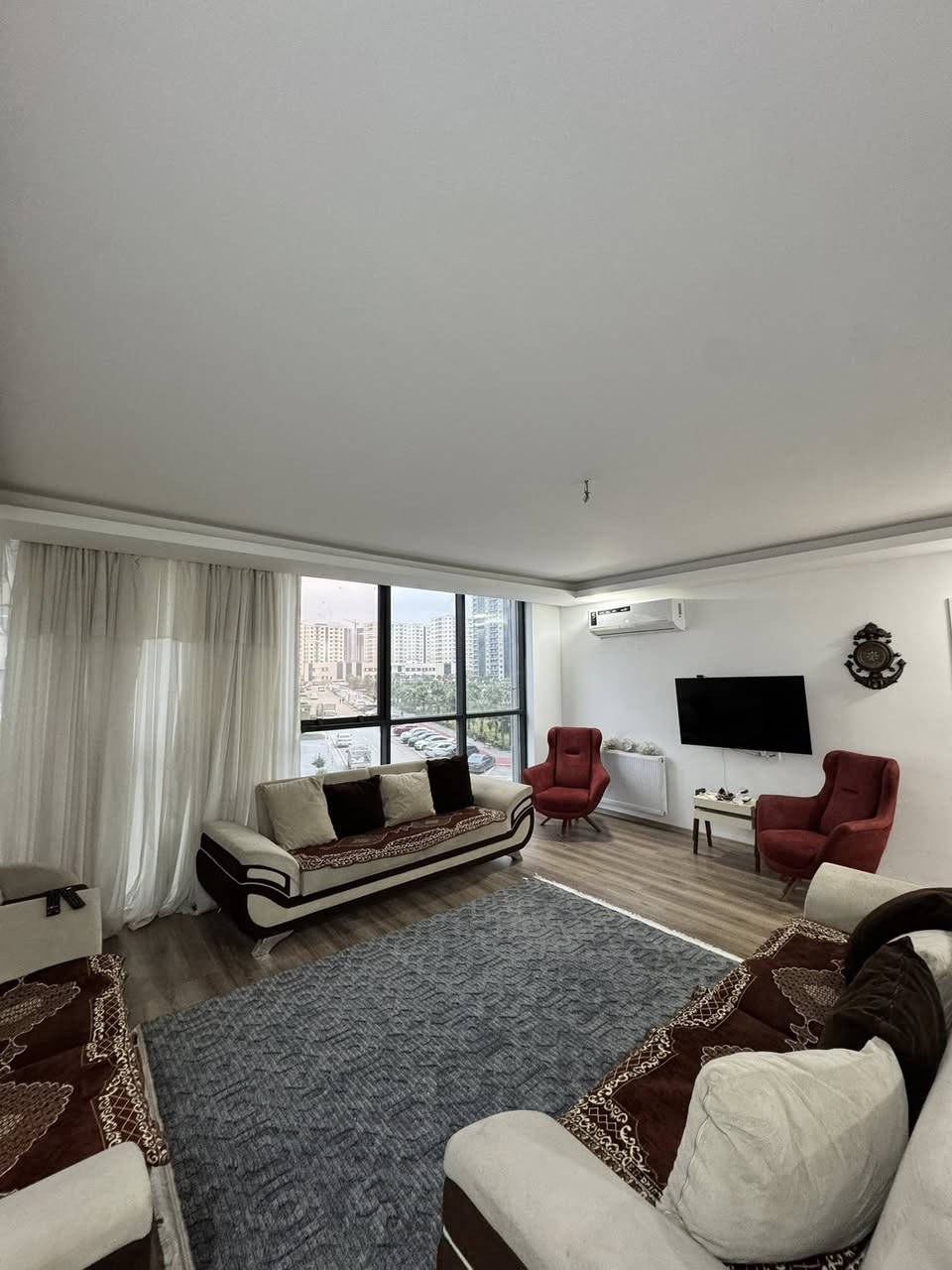 🏢 شقة فارغة للبيع في أرقى مجمع سكني بدهوك
✨ فرنسي ٢ – French Village 2

🔹 طابق 3
🔹 پانوراما - واجهه حديقة
🔹 باب معزول

💰 الدفع : ✔️ كاش

📞 للاستفسار و التفاصيل :
مكتب VIP دهوك للعقارات

📱 ***********
📱 ***********

💬 أو تواصل معنا على الخاص أو عبر الواتس أب

📌 فرصتك للسكن أو الاستثمار لا تعوّض!
