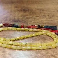 كهرب بولوني حر طبيعي الشاهد قطعه وحده  الوزن:33g  عدد الخرز:68  لمعرفة...