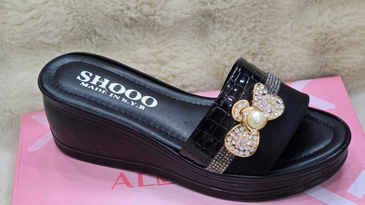 جديد شركة جديد شركة الوفاء والبراق المتميز  حله الحي العسكري مجاور اسواق غوالينا جمله فقط اسعار بدينار العراقي مكتوب حتى سعر قطعه واحده مكتوب موجود قياسات والوان  قطع على تلكرام سيد عدي***********https://t.me/alwaffaandalpuraq  سيد رياض *********** ( https://t.me/riefr3)
