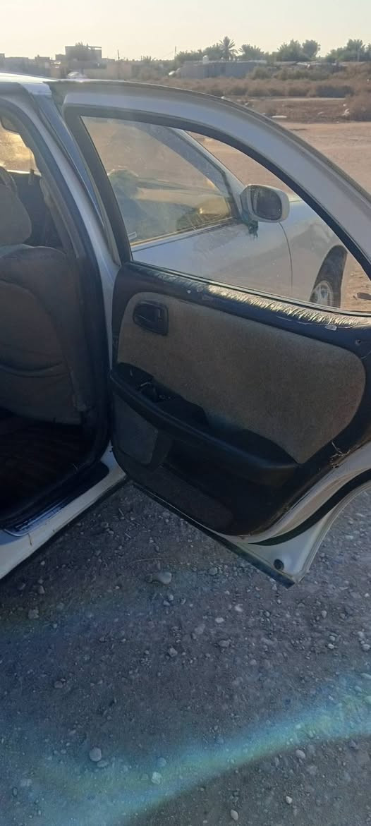 السلام عليكم 
للبيع كرستا نفخ مديل 1995  لون لؤلؤي رقم بصره مكفوله من الكص والنقل والضربه القويه مصبوغه عام جماليه بدون حادث 
مكينه ونجي بيها بداية تبخير حداديه 60/100 كهربائيات كلها شغاله 
السعر المطلوب ب55 ورقه. وبيها مجال 
العنوان البصره ابي الخصيب 
رقم الهاتف ***********
