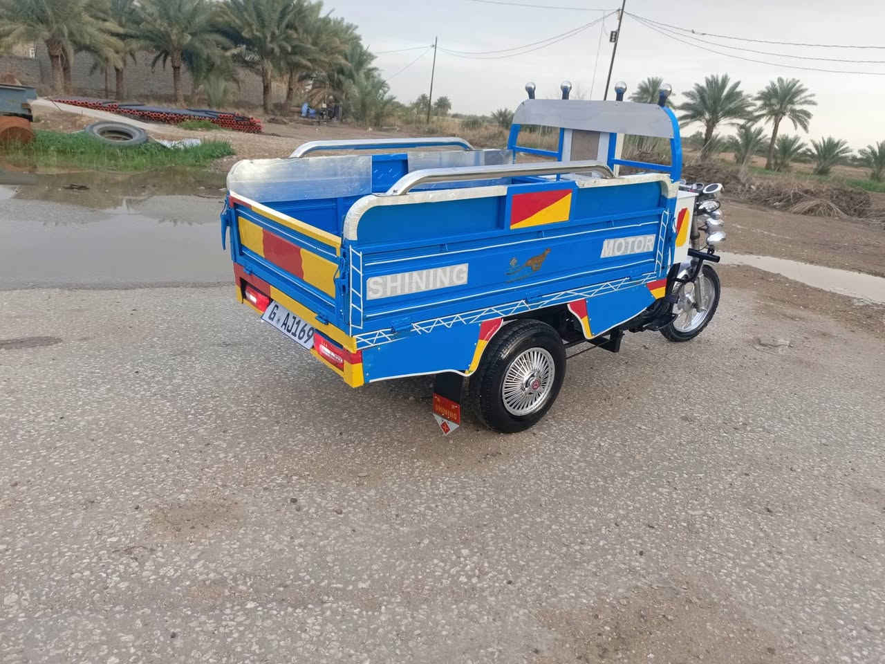 السلام عليكم ستوته للبيع موديل 20 ستوته حلوه جاهزه كهربائي شغاله مقفوله شاصي رقبه اوراق اصولي كان بابل الشوملي السعر 1400 وبيها مجال ***********
