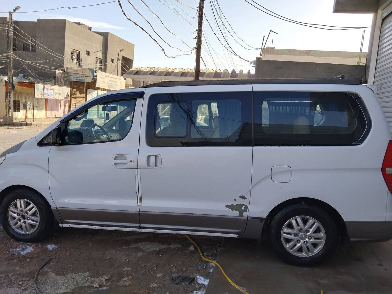 ستاركس للبيع ٢٠١٢ واسط رقم انكليزي باسمي مكينه جديده استوني شاده صار خمسة ايام سبلاين ١٢ سياره مفتوح ومحور مسكر تخم تاير جديد وباتري جديد السعر ١٦٥ مكان السياره الديوانية ***********
