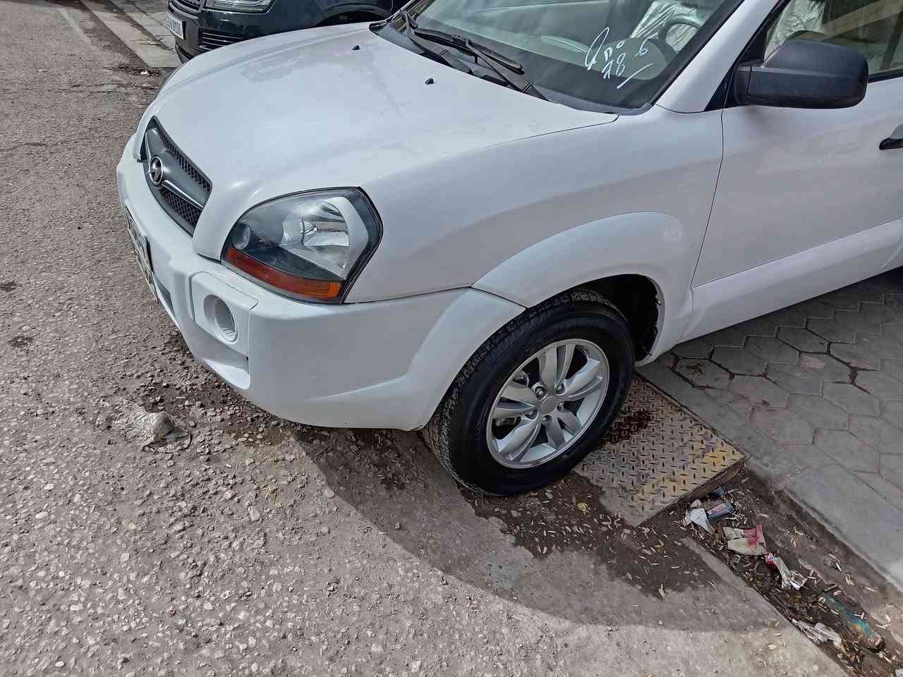 موديل 2009كفاله عامه صبغ. بيه بس بارد قليل.
مكينه وكير وحداديه خير من الله.
مكانه نجف. ***********
سعر ١٢٢ رقم أربيل. تريد وكاله. تريد تحويل.
