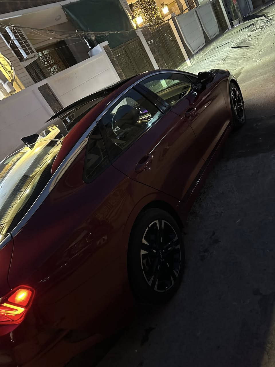 سلام عليكم
K5 
موديل ٢٠٢٢
ماشيه ٨٧مواصفات الgt معروفه
مانوراما
حادث فقط البنيد  بدون ايرباك بدون لغد بدون شاصي صور السونار موجوده ويه الصور
السياره برغي مملعوب بيه كلشي بيه بلاد
حداديه تخم تاير باتري جديد سيرفس كامل 
رقم بغداد معوقين باقيله سنه وتصير حره
السعر ١٧٠ وبيه مجال
اي استفسار ***********
بي واتساب
