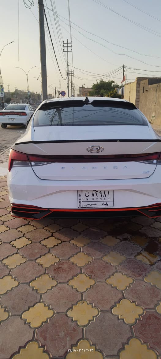 السلام عليكم الانترا 21 وارد خليجي مطلوبه للمصرف 2027 تنتهي مده اقصاده وره تسديد تتحول حره والتسديد مستمر سياره نص فول شاشه تحكمات سترين اشاير بل مري لد زونون عالي ناصي طخم تاير جديد سياره نضيفه سياره بيه بارد بل اباب  سياره ماشيه58K حقيقي 
السعر 140 وبيه مجال
 الاستفسار ***********
